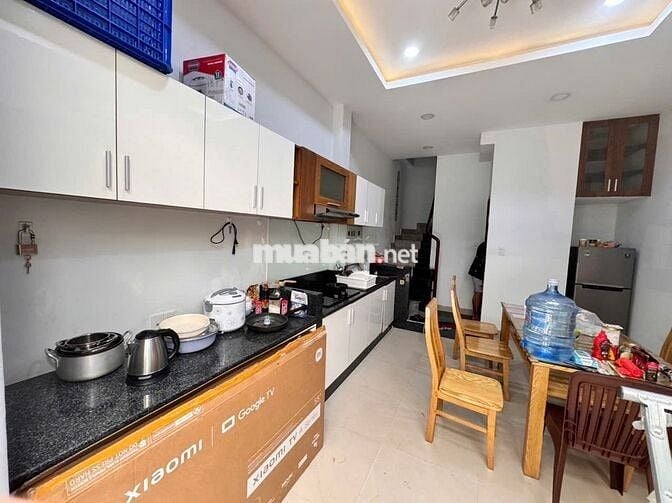 cho thuê nhà đẹp Full Nội thất Phan Xích Long 4x10m, 3pn,giá 17 triệu