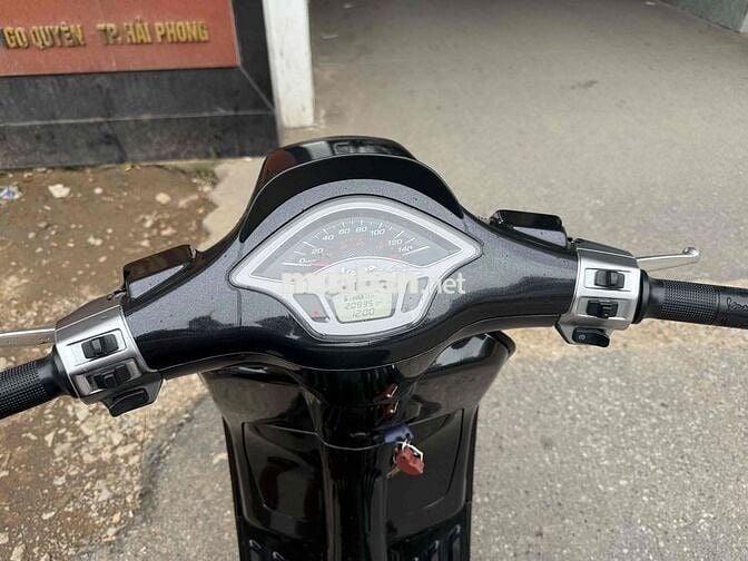 Vespa Sprint 2018 abs iget ban carbon