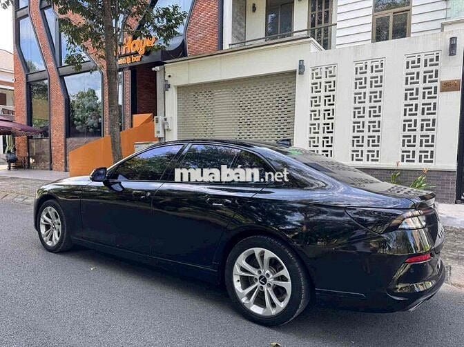 VinFast Lux A2.0 2021 - 68000 km