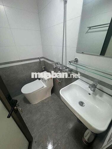CCMN PHỐ CHÙA LÁNG. THANG MÁY. BAN CÔNG . GIÁ 5Tr6