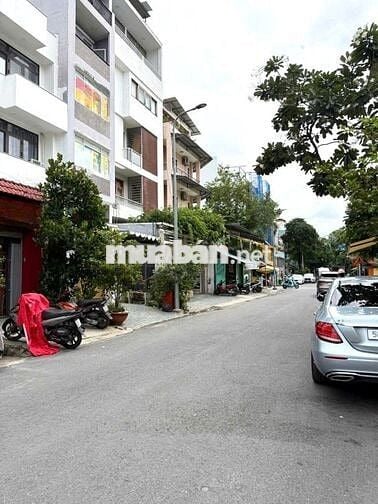 Cho Thuê Nhà Đường Ba Vì, Quận 10 ( 4x22m - Nhà Đẹp Rộng Suốt )