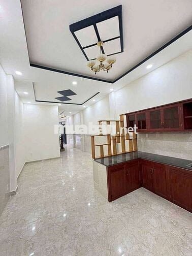 Cho thuê nhà 5 phòng ngủ 2 lầu gần 550 đường Lý Thường Kiệt dĩ an