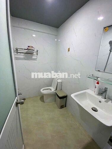 Cho Thuê Nhà Đường Ba Vì, Quận 10 ( 4x22m - Nhà Đẹp Rộng Suốt )