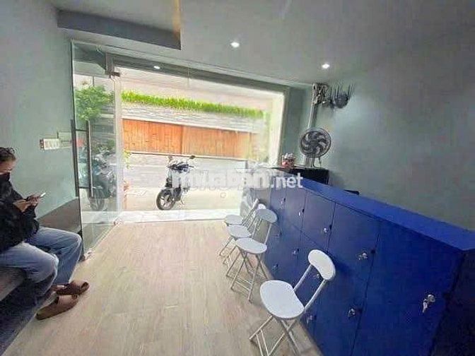Cho Thuê Nhà Đường Ba Vì, Quận 10 ( 4x22m - Nhà Đẹp Rộng Suốt )