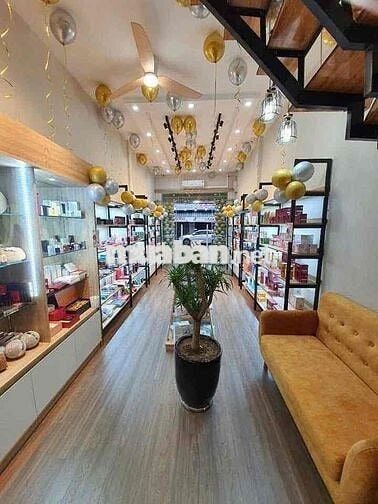 cho thuê nhà 4 tầng mặt tiền lê độ