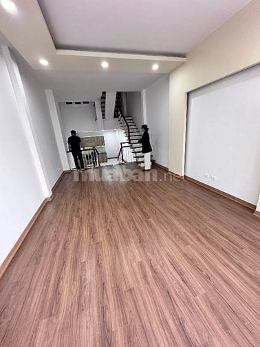 Chính chủ cho thuê nhà liền kề 5 Tầng mới tại: Hoàng Quốc Việt-Cầu Gấy
