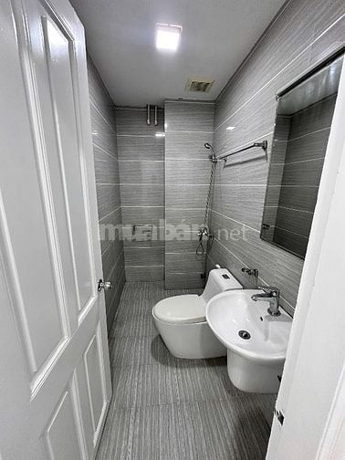 Chính chủ cho thuê nhà liền kề 5 Tầng mới tại: Hoàng Quốc Việt-Cầu Gấy