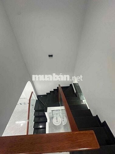 nhà mới 💯 1 trệt 1 lầu 2 phòng ngủ 2wc, hẻm 413 Lê Văn Quới Bình Tân