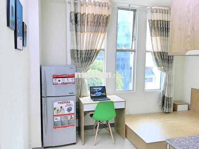 4.2tr. Cửa sổ. Full nội thất. Hầm xe. Thang máy.