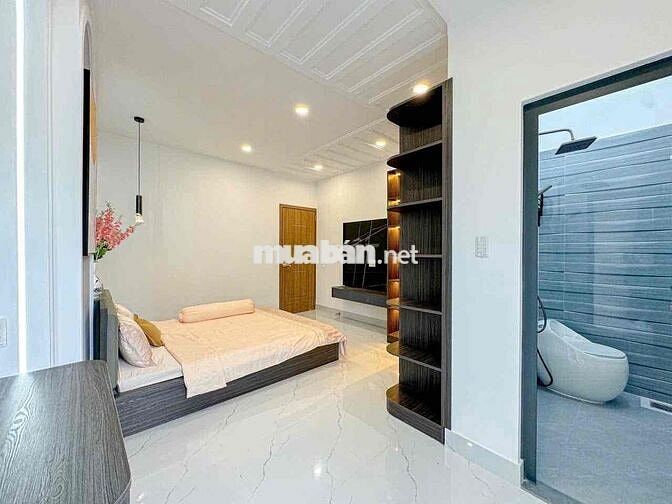 Nhà Nguyên Căn 4PN XỊN XÒ HÀNG HIỆU