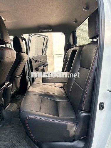 Toyota Hilux 2020 2.4L 4x2 MT - 96836 km