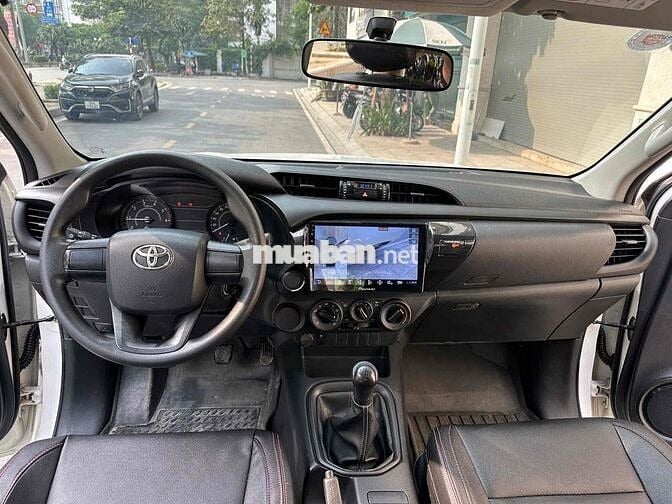 Toyota Hilux 2020 2.4L 4x2 MT - 96836 km