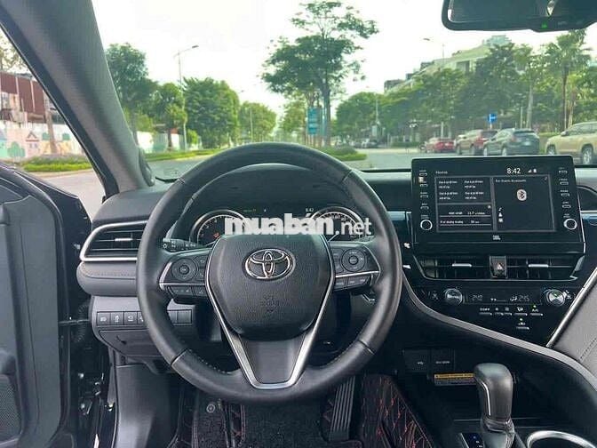 Toyota Camry 2.5Q sx 2022 màu đen siêu nét
