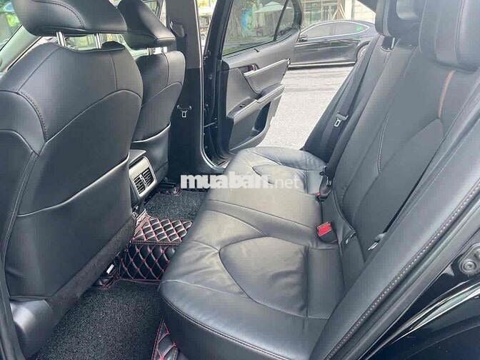 Toyota Camry 2.5Q sx 2022 màu đen siêu nét