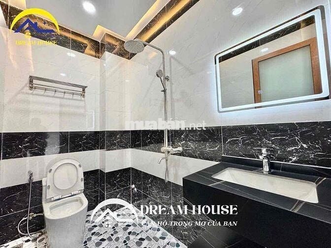 SIÊU PHẨM STUDIO MỚI XÂY - NỘI THẤT CAO CẤP - AN NINH TỐT - BẢO VỆ 24H