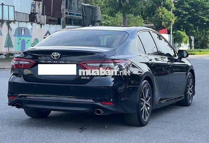 Toyota Camry 2.5Q sx 2022 màu đen siêu nét
