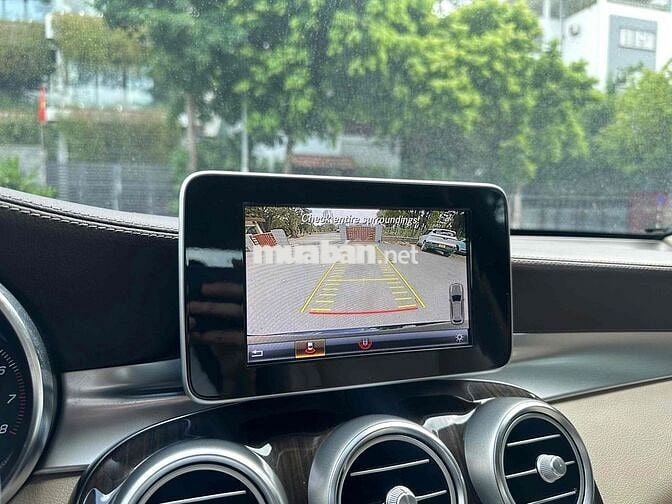 Mercedes Benz GLC200 sx 2018 màu đen
