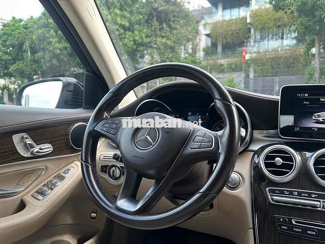 Mercedes Benz GLC200 sx 2018 màu đen