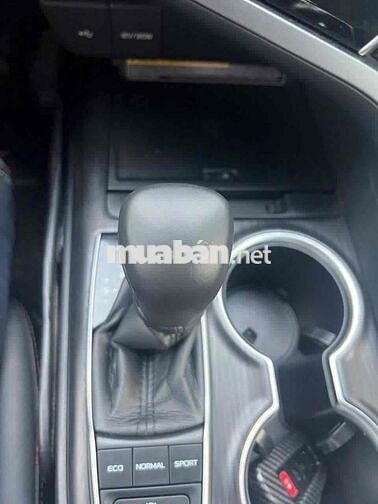 Toyota Camry 2.5Q sx 2022 màu đen siêu nét