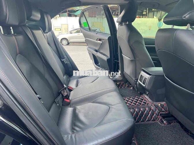 Toyota Camry 2.5Q sx 2022 màu đen siêu nét