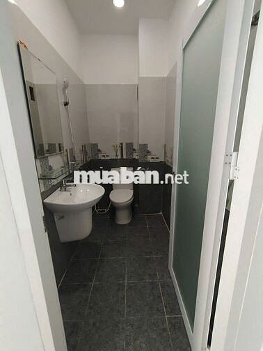 PHÒNG 25M² WC RIÊNG BAN CÔNG RỘNG – SHARE TRONG NHÀ NGUYÊN CĂN