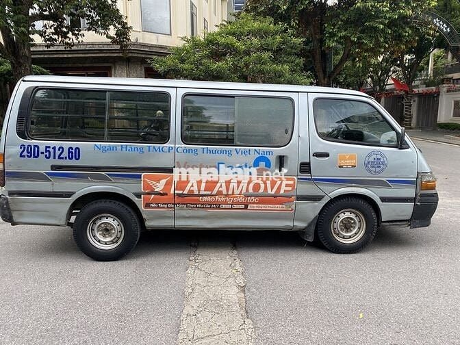 Toyota hiace tải van xe đep