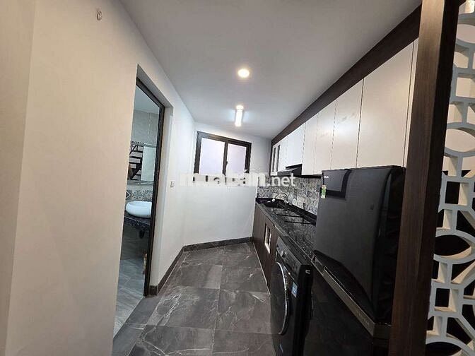 Cho thuê căn hộ 1 ngủ gác mái . Ngõ 445/17 Lạc Long Quân .Tây Hồ