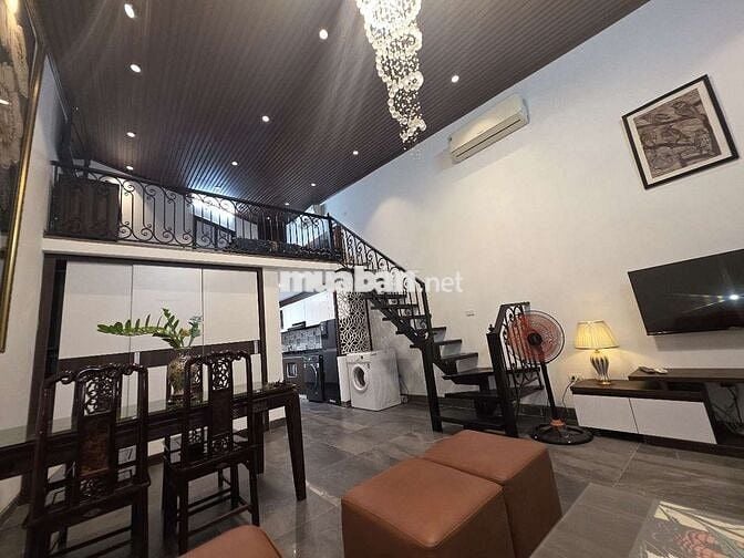 Cho thuê căn hộ 1 ngủ gác mái . Ngõ 445/17 Lạc Long Quân .Tây Hồ