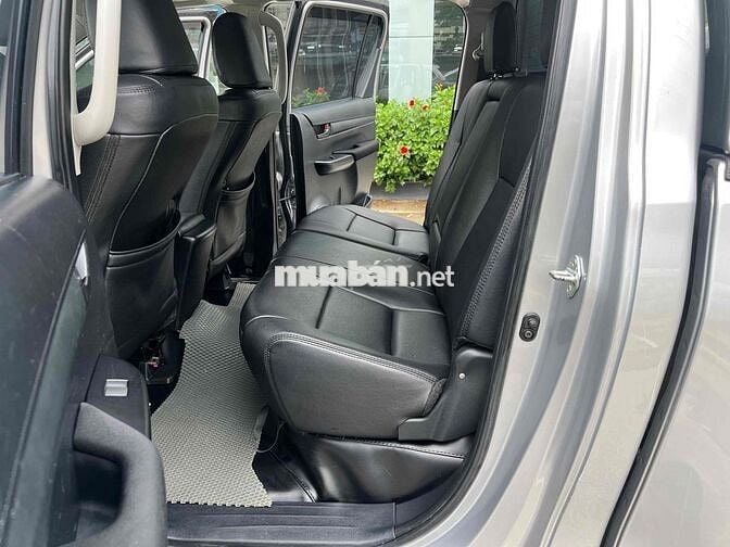 Toyota Hilux 2019 2.4E 4x2 MT - 180000 km
