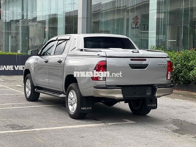 Toyota Hilux 2019 2.4E 4x2 MT - 180000 km