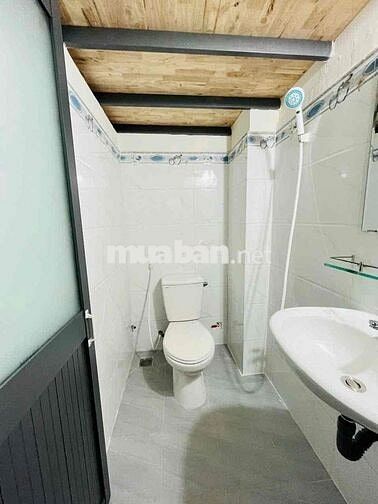 PHÒNG TRỌ SINH VIÊN CÓ GÁC FULL NT NGAY SÂN BAY HUFLIT TRƯỜNG SƠN