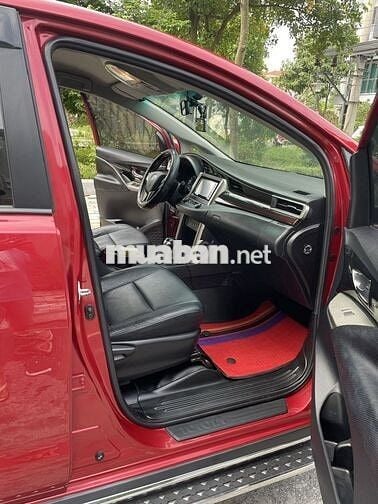 Gia đình bán Innova Ventuner sx 2018 rất mới đẹp