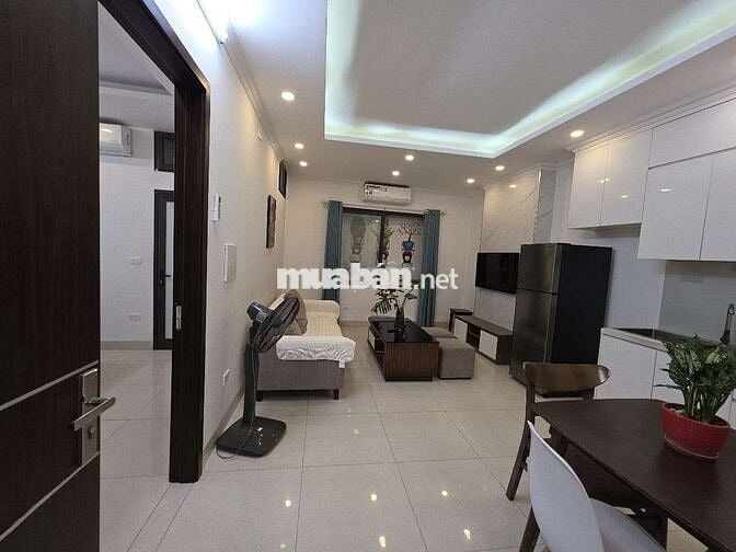 Cho thuê căn hộ 1 ngủ 1 khách ngõ 656 lạc long quân