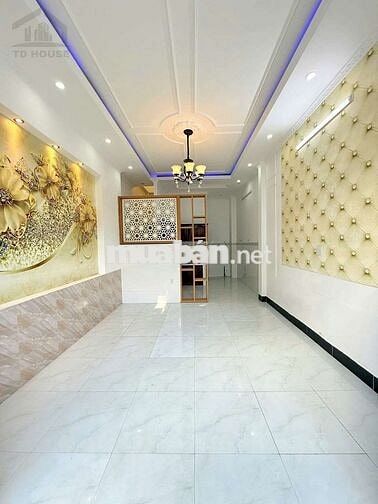Nhà mới TL 2pn 2 máy lạnh Hẻm 9 Phạm ngọc Hưng