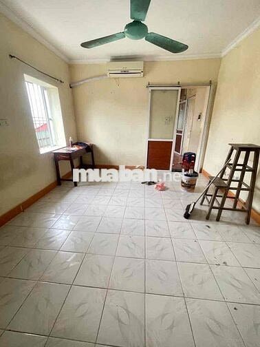Giá đầu tư - Chỉ 3,2 tỷ căn hộ tập thể 35/65m2 nhà nguyên bản 3 p ngủ