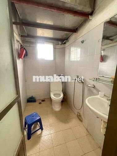 Giá đầu tư - Chỉ 3,2 tỷ căn hộ tập thể 35/65m2 nhà nguyên bản 3 p ngủ