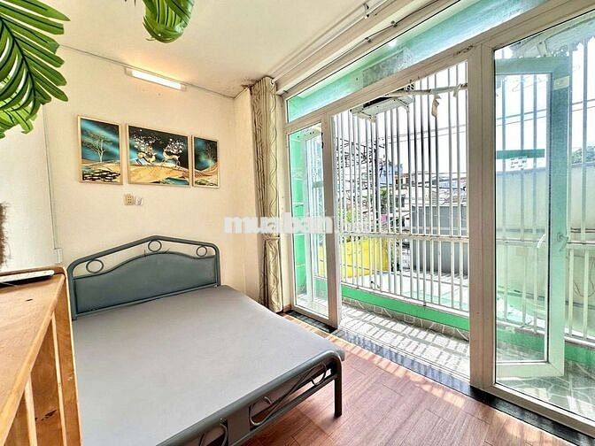 Phòng Lầu 1 đường Lê Quang Định, Gò Vấp, 2 phòng ngủ 1 pvs