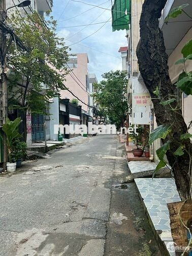 Bán nhà chính chủ hẻm 652 Cộng Hoà