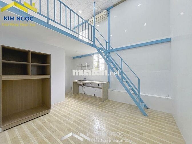 CHO THUÊ PHÒNG GÁC CAO RỘNG 40M2 NGAY BÊN XE AN SƯƠNG - CÓ CỬA SỔ TRỜI