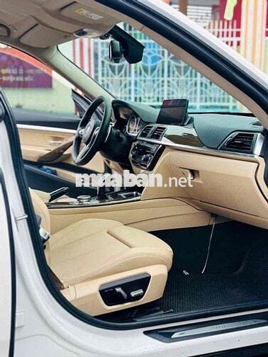 BMW 3 Series 2016 320i GT - 70000 km