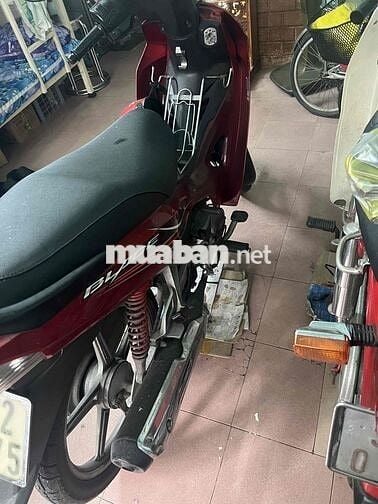 nhà dư con xe cần bán cho ace đi làm