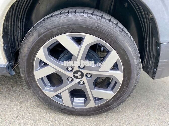 Mitsubishi Xpander Cross2024-biển trắng-sơn zin95%