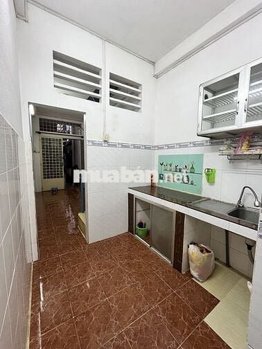 Nhà ở nguyên căn 1 trệt 1 lầu - gần Chợ , Trường học , 40m2