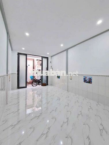Cho thuê nhà trệt lầu hẻm 4 CMT8