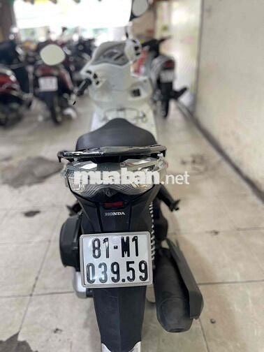AB 125 xe đẹp màu giống cà vẹt xe