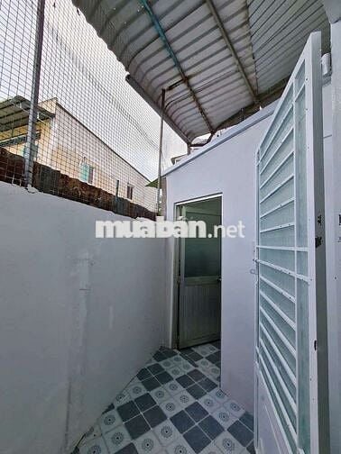 Cho thuê nhà trệt lầu hẻm 4 CMT8