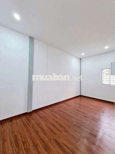 Cho thuê nhà trệt lầu hẻm 4 CMT8