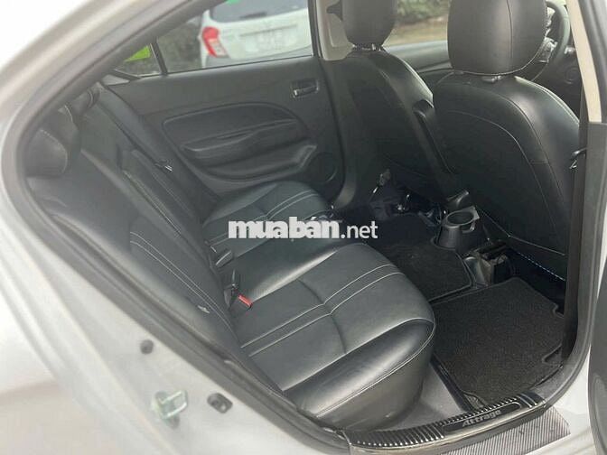 Mitsubishi Attrage 2022 Premium 1.2 CVT - 70000 km