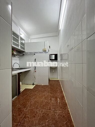 Nhà ở nguyên căn 1 trệt 1 lầu - gần Chợ , Trường học , 40m2