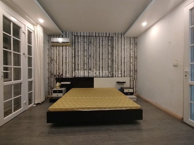 Ô TÔ VÀO NHÀ 110m RỘNG 5m NHÀ 6 TẦNG ĐỘI CẤN 181 TR/M